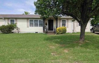 3BR/2BA Pleasant Grove, One Level, HUGE lot, carport, Dead-end Street!