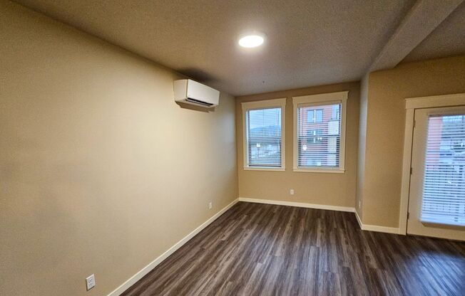 2 beds, 2 baths, 1,148 sqft, $2,250, Unit 217