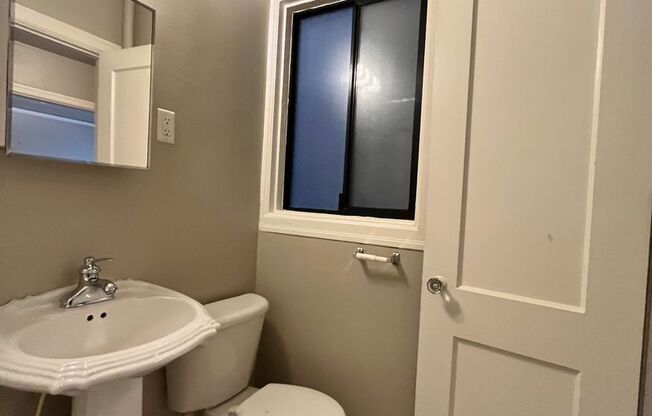 Studio, 1 bath, $1,195, Unit 104