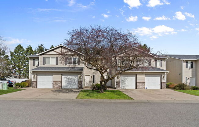 4930 N ORCHID LN