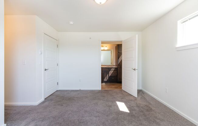 4 beds, 4 baths, 1,709 sqft, $3,300, Unit 116-107