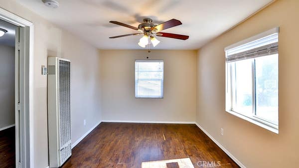 1829 1/2 E 63 ST
