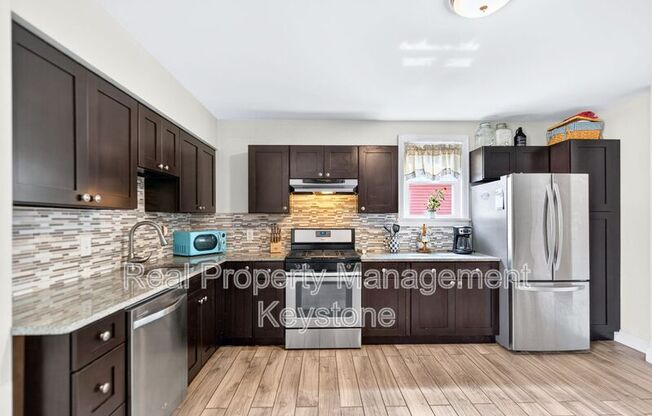 2835 EDWARDS WAY