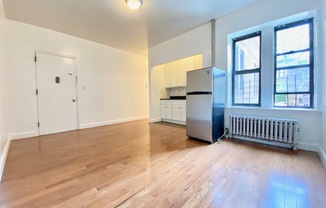 301 STERLING ST