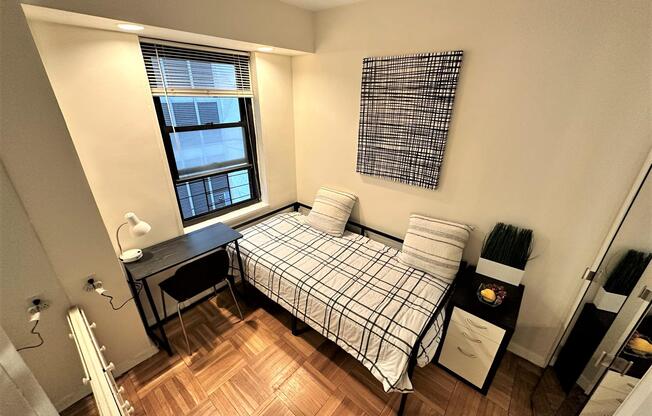 2 beds, 1 bath, 600 sqft, $5,499, Unit 5-B