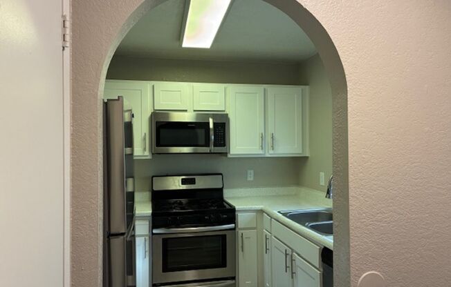 2 beds, 2 baths, 1,085 sqft, $1,356, Unit CA 1330-221