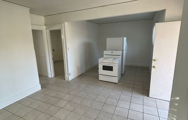 Spacious 6-Bedroom Home with Modern Updates in Franklin Heights