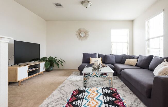 SOUTH AUSTIN COTTAGE CHARM!