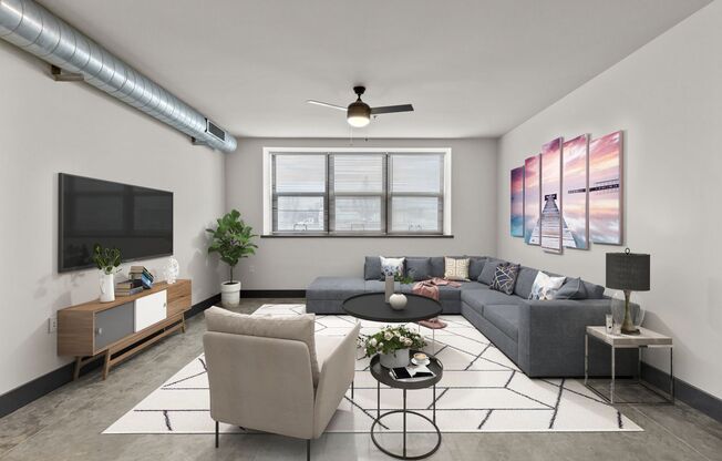 1 bed, 1 bath, 930 sqft, $1,349, Unit 114