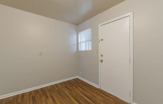 1 bed, 1 bath, 750 sqft, $1,110, Unit B-02