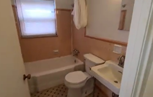 Avon Court Apartment Associates