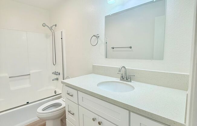 1 bed, 1 bath, $2,095, Unit 3
