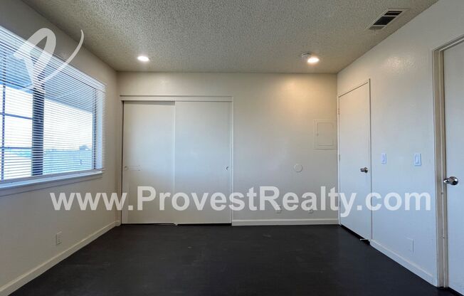 2 beds, 1.5 baths, $1,595