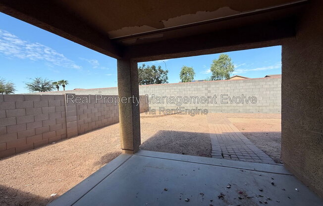 3 beds, 2 baths, 1,914 sqft, $1,975