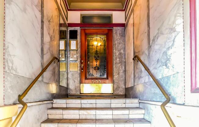 900 POWELL