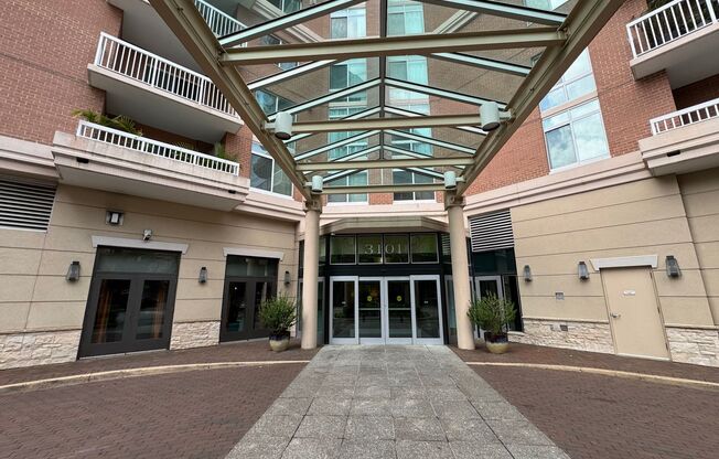 Sun-filled 1 Bed 1 Bath Condo With Private Balcony In Desired Northampton Place