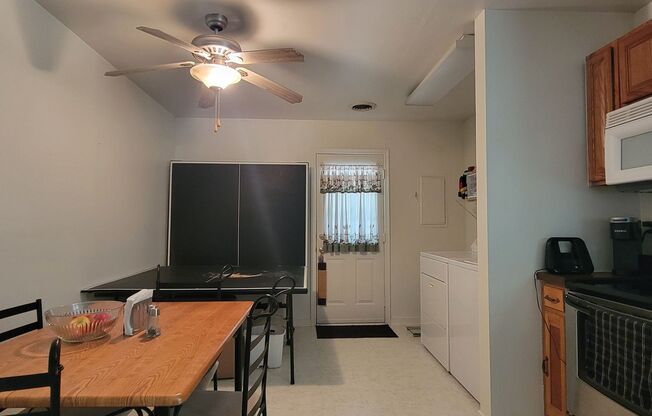 3 beds, 1 bath, $1,675