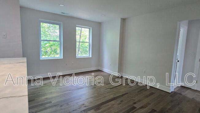 1409 G St NE
