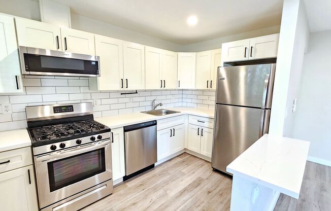 1 bed, 1 bath, 500 sqft, $2,195, Unit 40