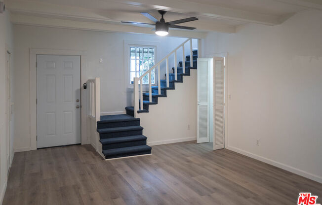 824 S BONNIE BRAE ST