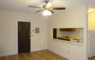 Studio, 1 bath, 375 sqft, $750, Unit 206