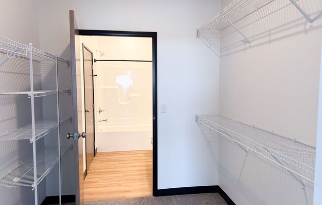 2 beds, 2 baths, 1,172 sqft, $1,750, Unit 202