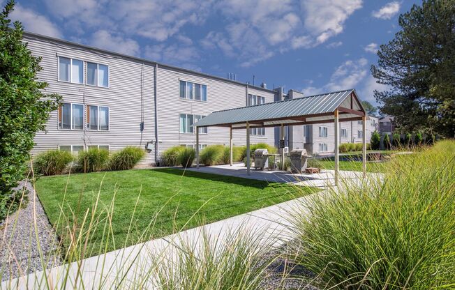1 bed, 1 bath, 574 sqft, $1,195, Unit 19