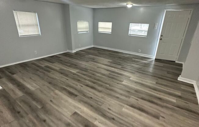 Fully Renovated 2/1 Single Family Home Ready to Move In!!!