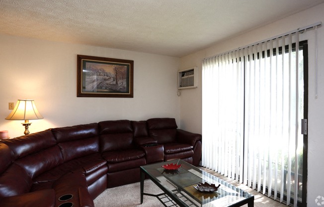 Welcome to Long Acres Apartments