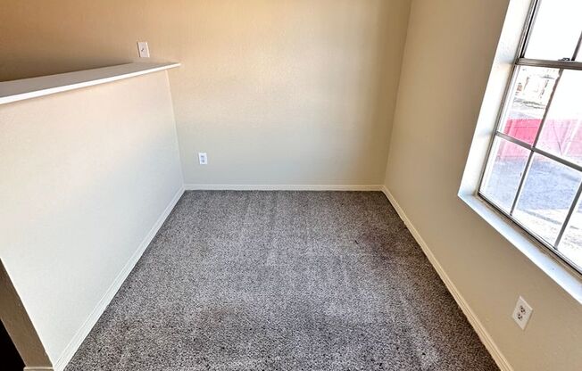 Studio, 1 bath, 495 sqft, $650, Unit Unit 26