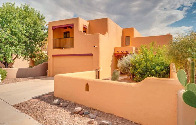 Charming 3 Bedroom 2 & 1/2 Bath Sante Fe Home in Desirable Northwest Subdivision