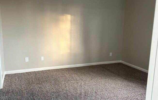 2 beds, 1.5 baths, 975 sqft, $1,535, Unit 229