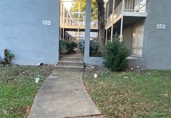 152 N MCLEAN BLVD