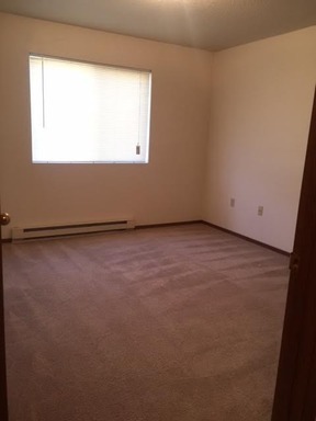 2 beds, 1 bath, 900 sqft, $695, Unit 305