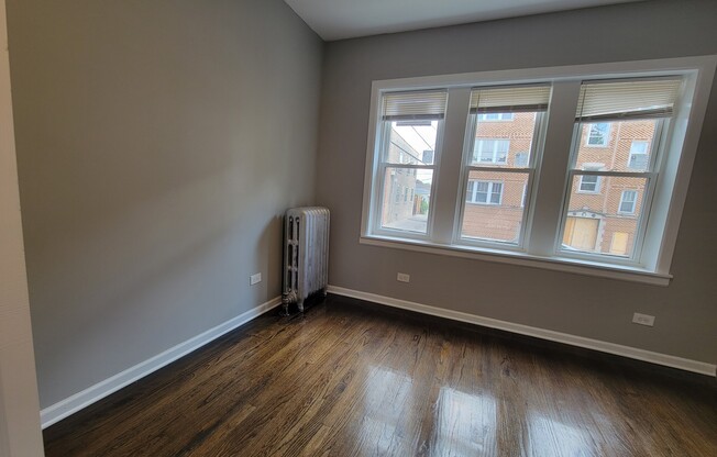 2914 W 64 ST
