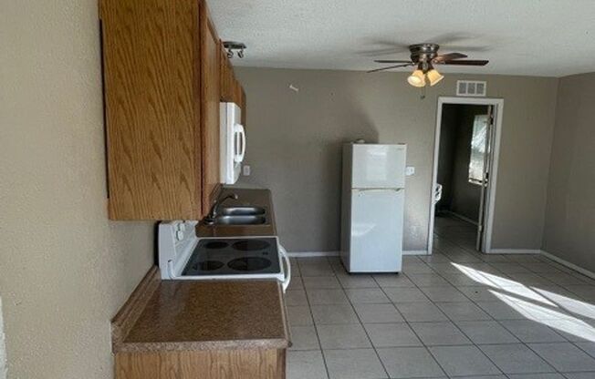 1 bed, 1 bath, $1,150