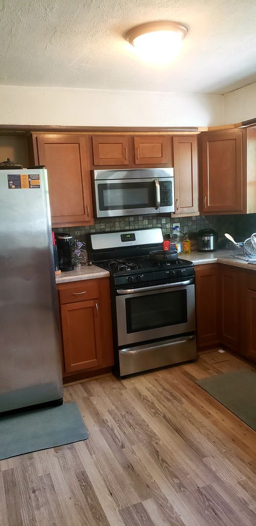 4 bedroom, 2 bath home - Available July 2026!