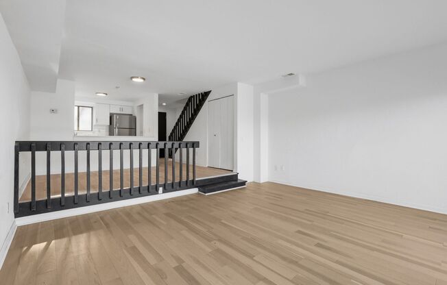 2 beds, 1 bath, 900 sqft, $1,600, Unit 512