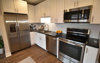 2 beds, 2 baths, 975 sqft, $4,275, Unit 3833-722