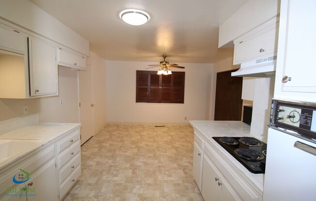 $3695 - Large 3 Bedroom, 2 Bath Single Family Home near Blossom Hill/Camden with A/C!