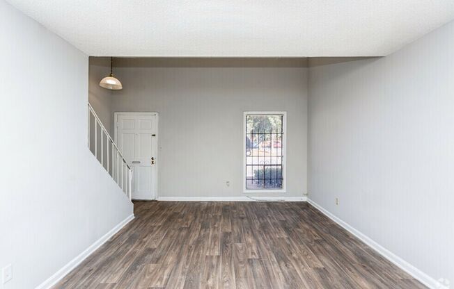 1 bed, 1 bath, 750 sqft, $899