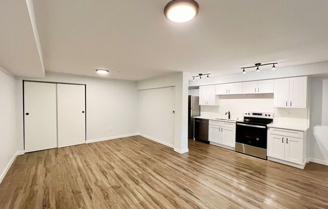 Studio, 1 bath, 575 sqft, $1,595, Unit Halmark B02