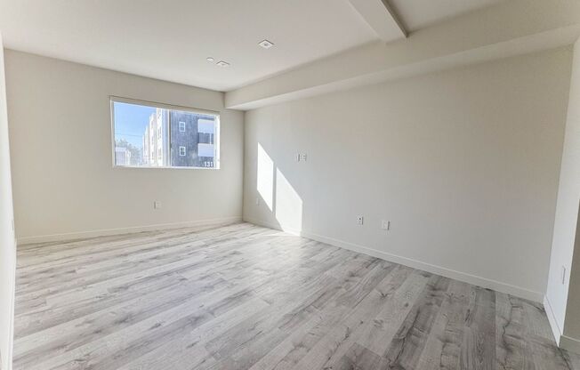 2 beds, 2 baths, 1,172 sqft, $3,435