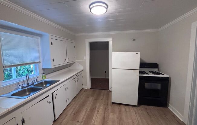 NEW ON MARKET!  WALKING DISTANCE TO UL