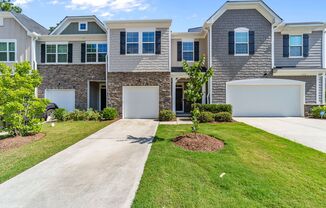 Gorgeous 3 Bed, 2.5 bed Townhouse in Apex