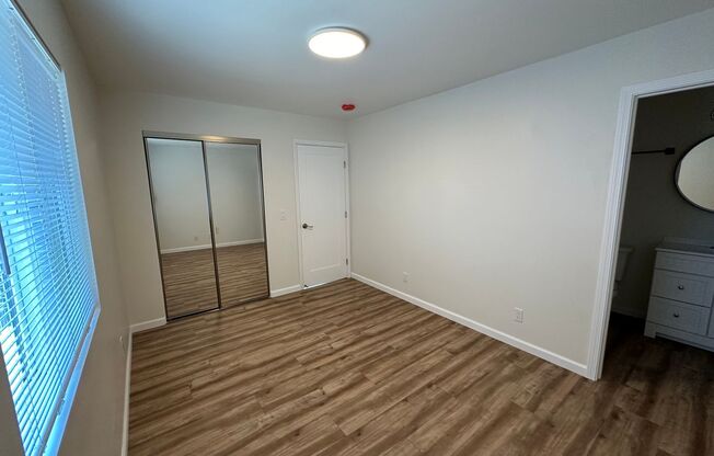 2 beds, 2 baths, $2,395, Unit E