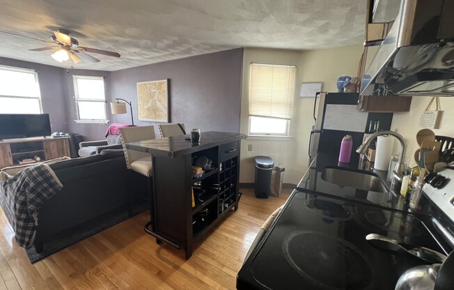 1 bed, 1 bath, $2,850, Unit 2B