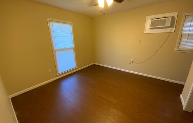1 bed, 1 bath, $750, Unit D8@313 E 2nd Ave