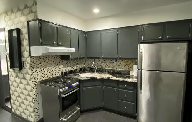 32 28 42 ST