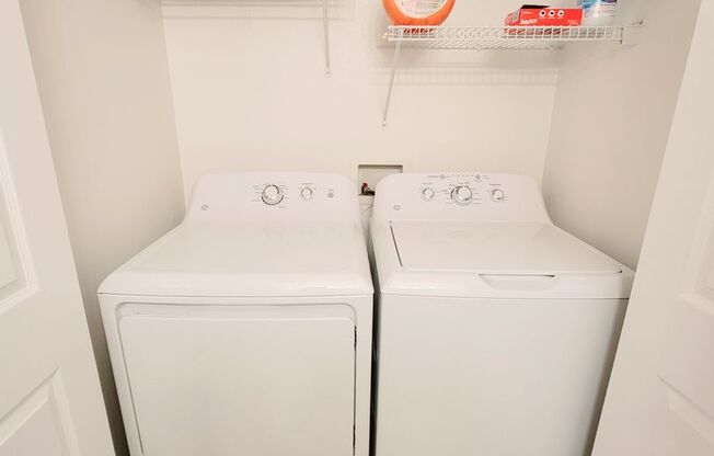 2 beds, 2 baths, 915 sqft, $2,575, Unit 4346-15